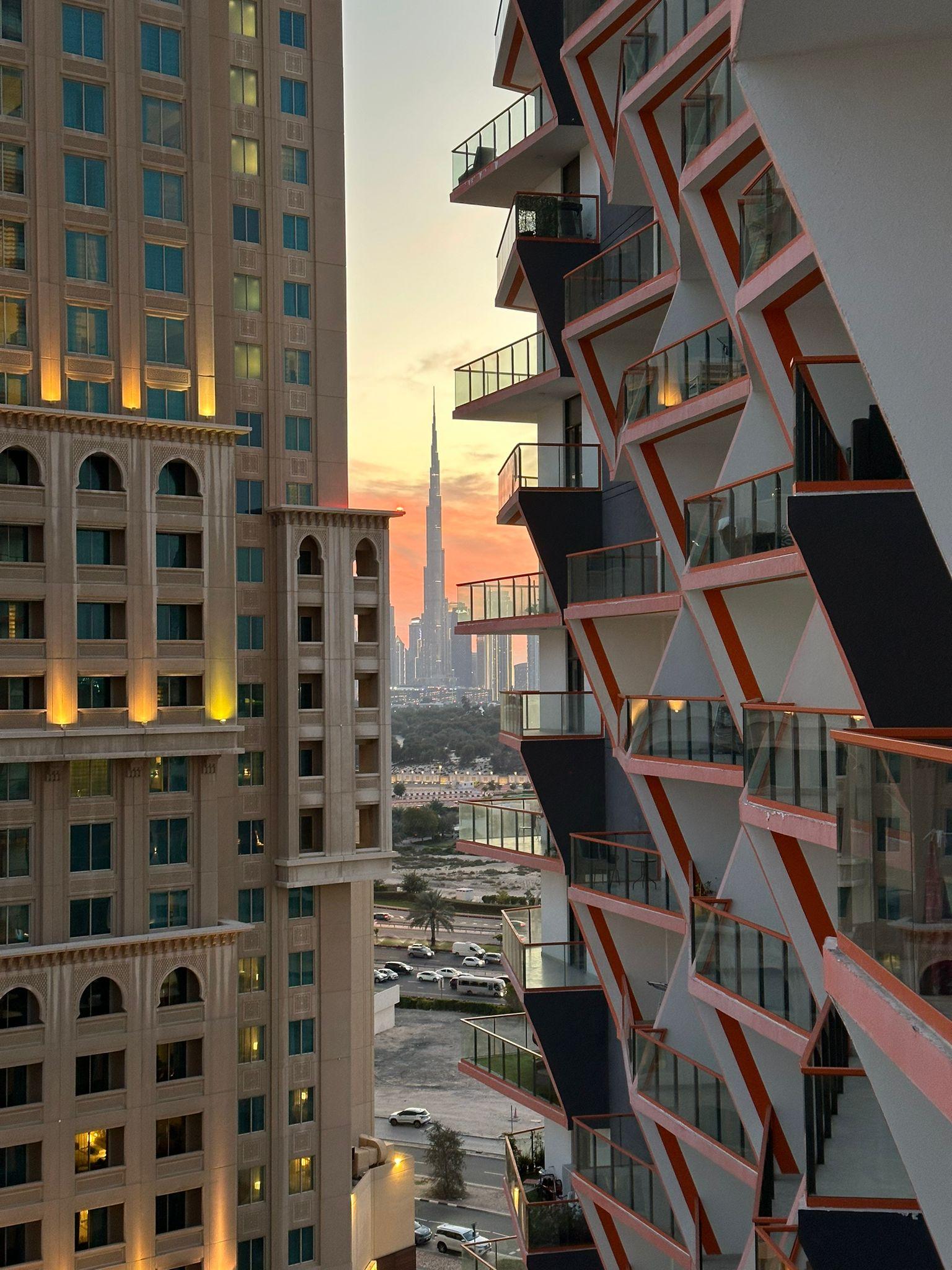 Binghatti Avenue, Al Jaddaf, Dubai